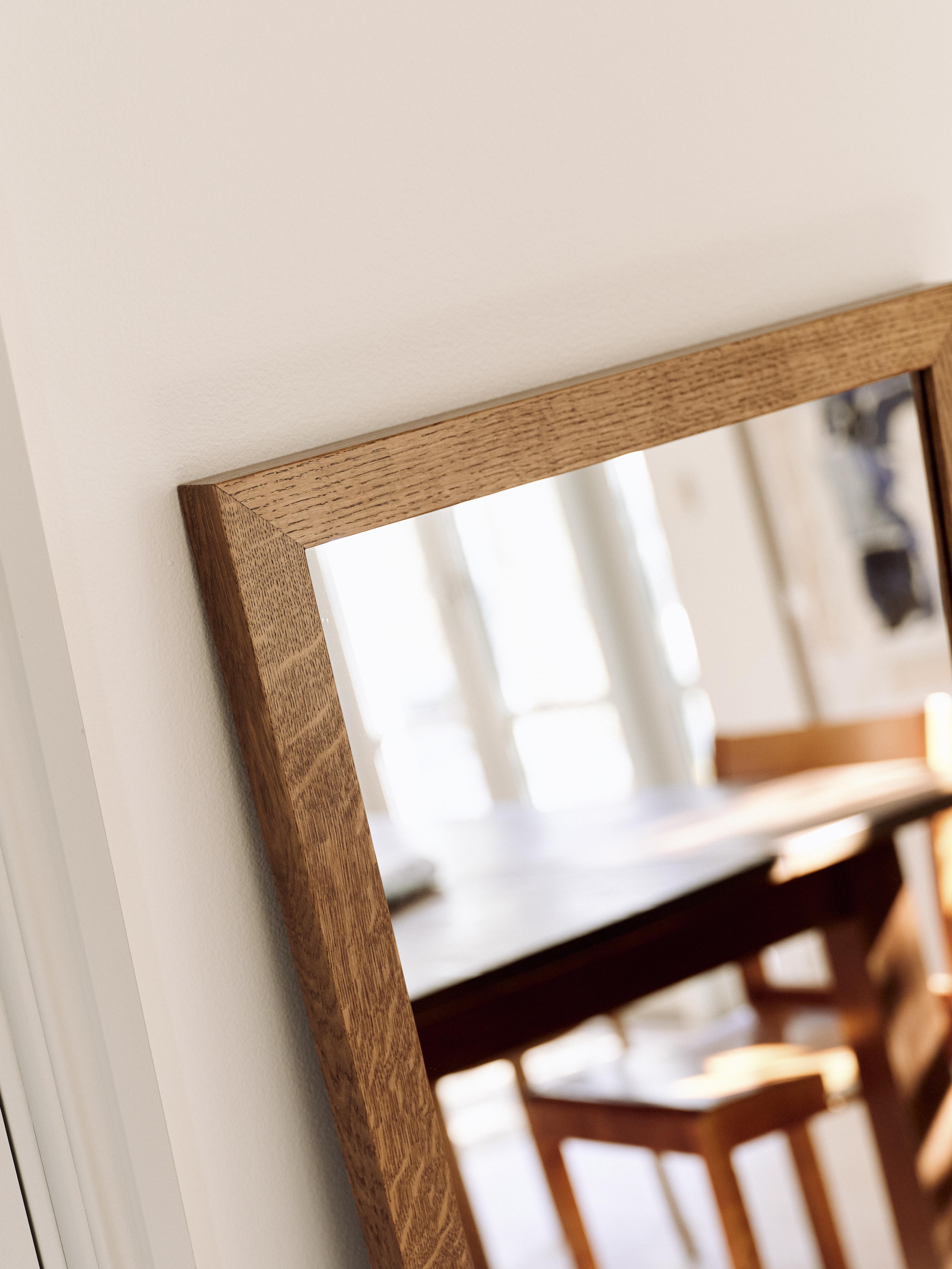 Rahmt-Furniture_LONG_MIRROR_DARK_OAK_LOW-RES_006.jpg