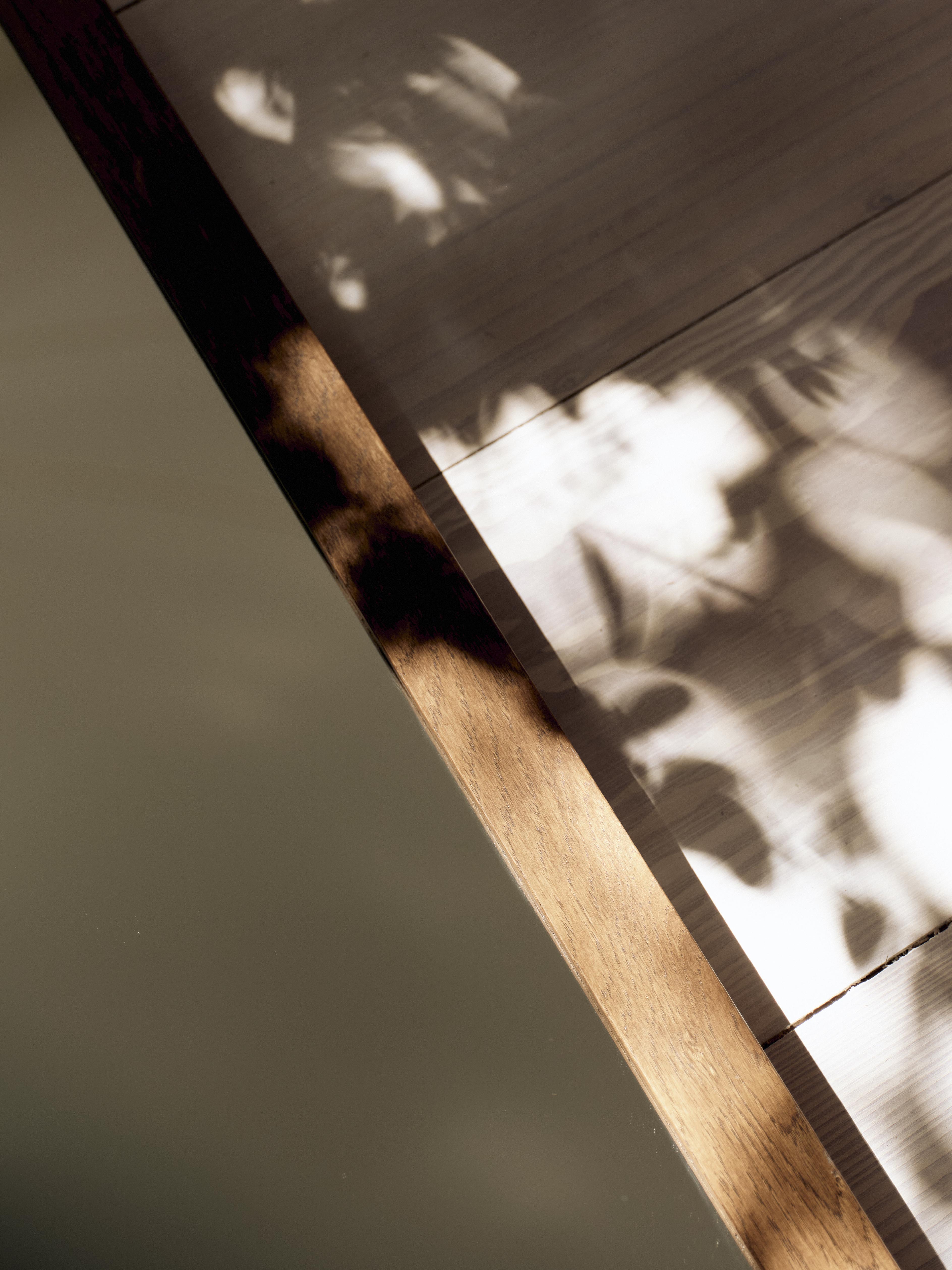 Rahmt-Furniture_SQUARE_MIRROR_DARK_OAKLOW-RES_001.jpg